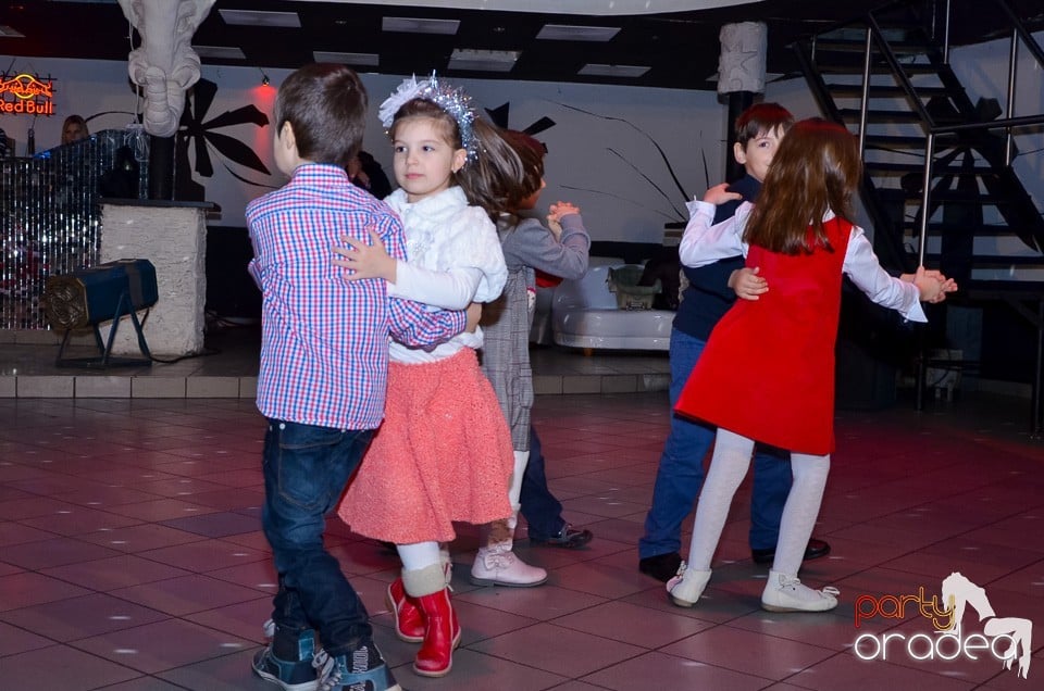 Serbare de Crăciun în No Problem, 
