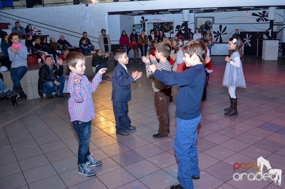 Serbare de Crăciun în No Problem, 