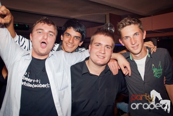 Seven sâmbătă noaptea, 