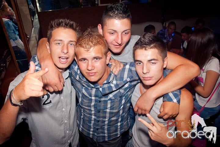 Seven sâmbătă noaptea, 