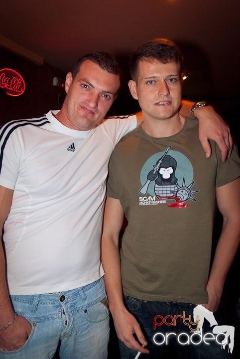 Seven sâmbătă noaptea, 