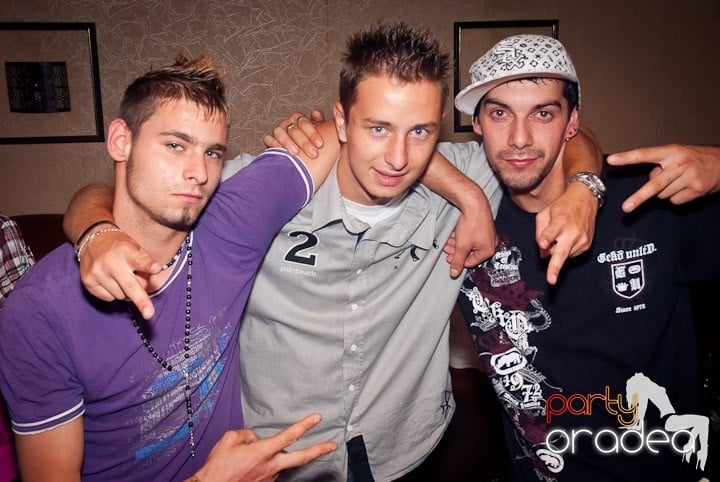 Seven sâmbătă noaptea, 