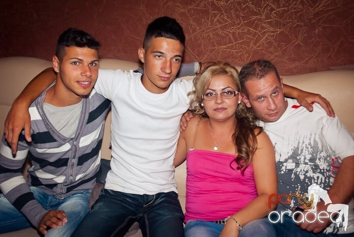 Seven sâmbătă noaptea, 