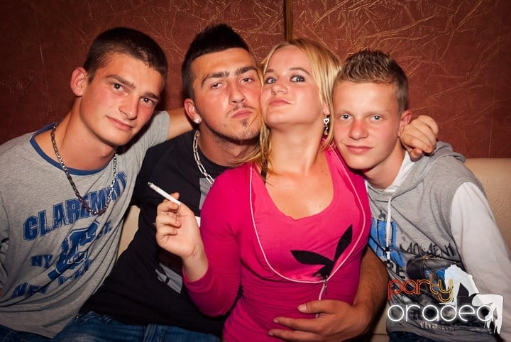 Seven sâmbătă noaptea, 