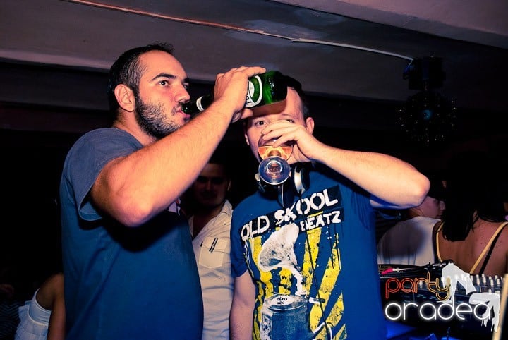 Seven sâmbătă noaptea, 