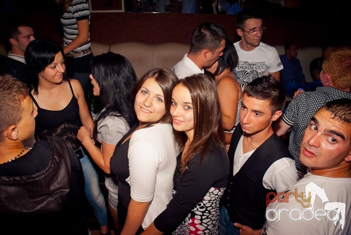 Seven sâmbătă noaptea, 