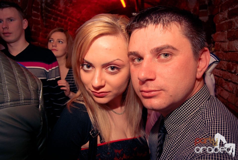 Sfârşit de săptămână în Club Escape, 