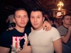 Sfârşit de săptămână în Club Escape