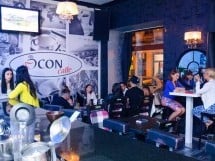 Sfârşit de săptămână în Icon Caffe