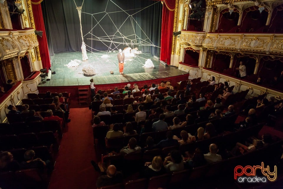 Sfori, Teatrul Regina Maria