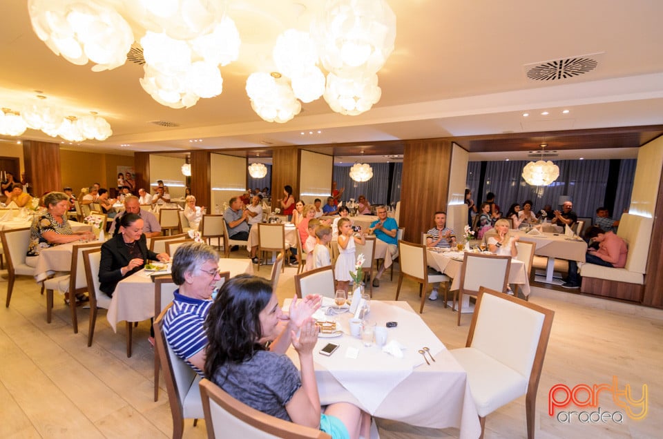 Show de dans la Hotel Lotus, Hotel Lotus