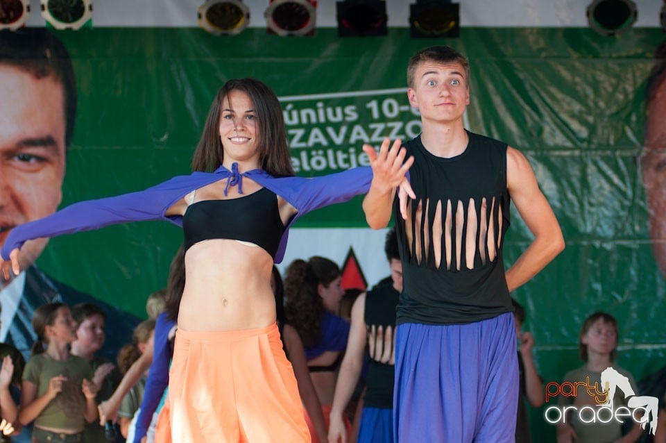 Show de dans la Majális, Cetatea Oradea