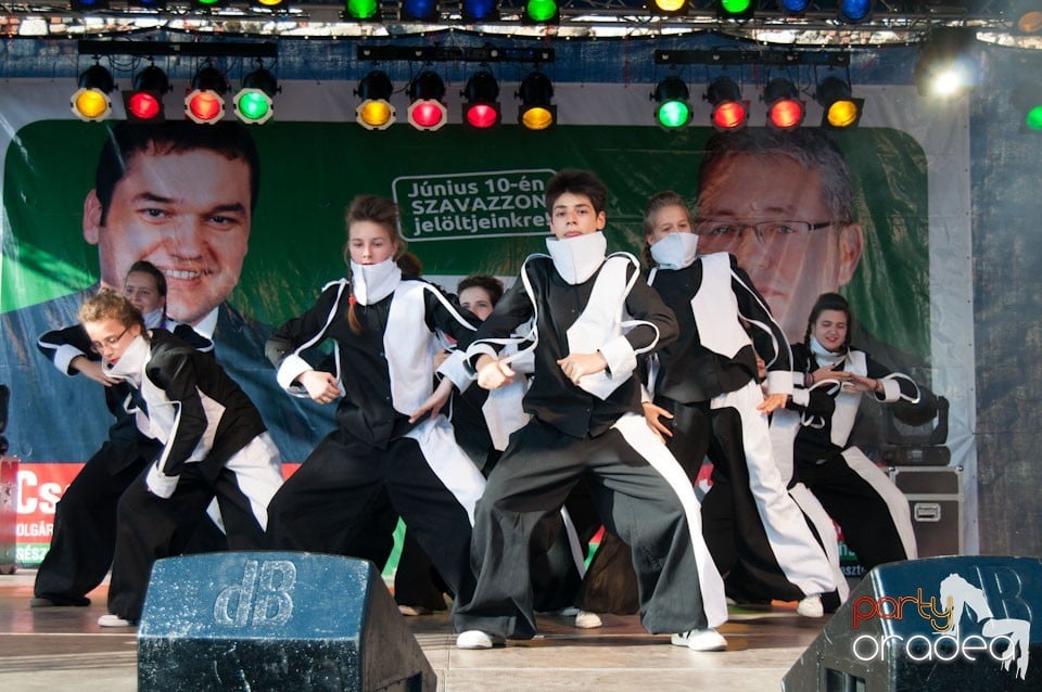 Show de dans la Majális, Cetatea Oradea