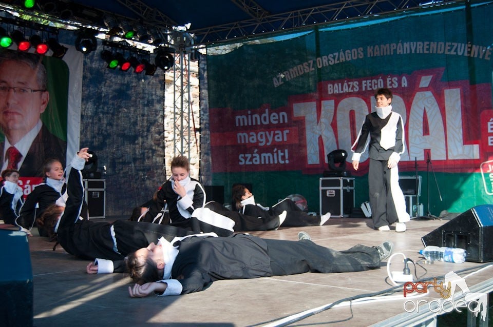 Show de dans la Majális, Cetatea Oradea
