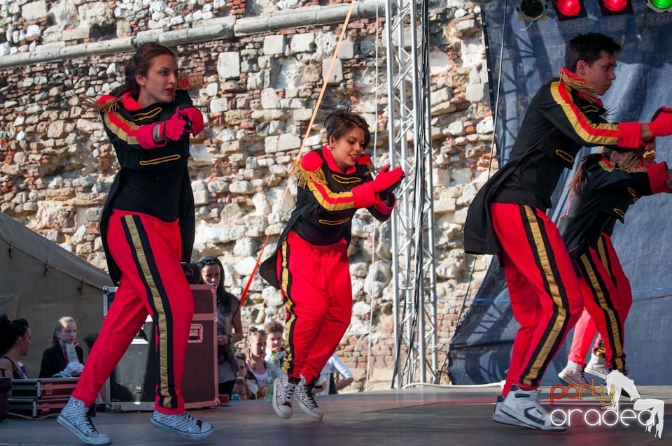 Show de dans la Majális, Cetatea Oradea