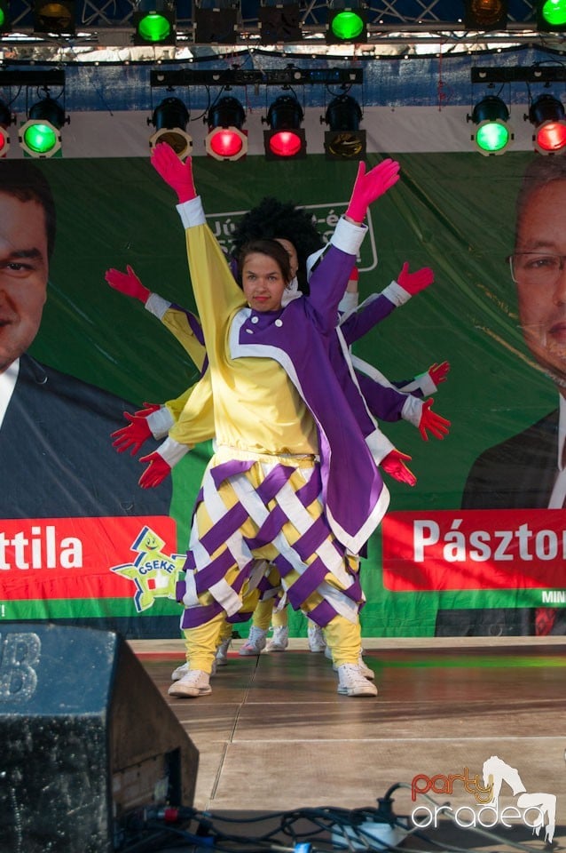 Show de dans la Majális, Cetatea Oradea