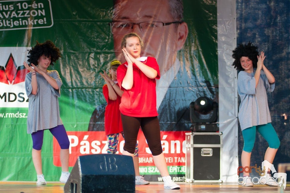 Show de dans la Majális, Cetatea Oradea