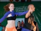 Show de dans la Majális