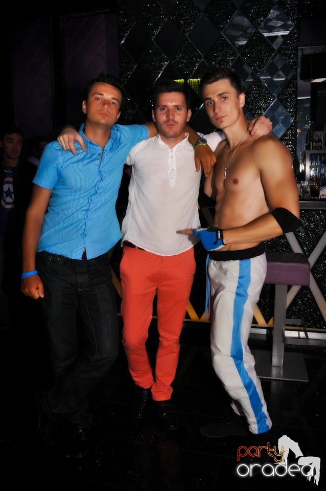 Show Must Go On @ The One,