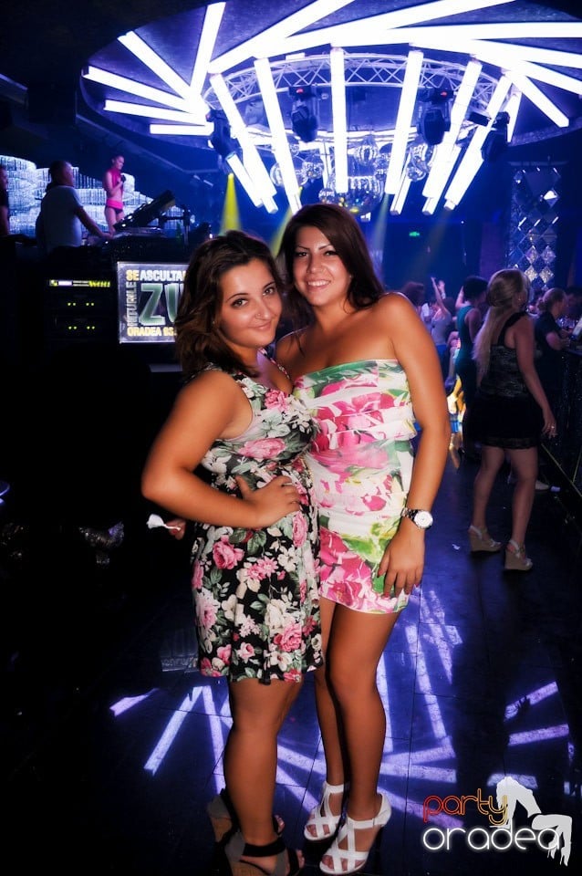 Show Must Go On @ The One,