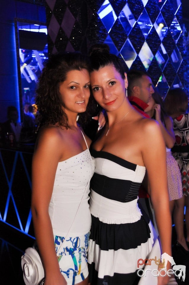 Show Must Go On @ The One,