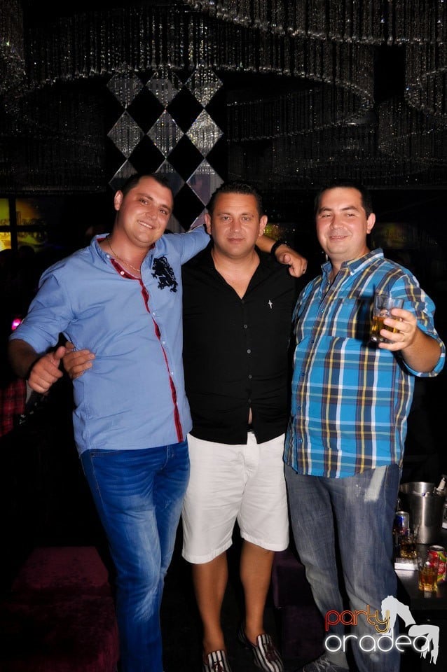 Show Must Go On @ The One,
