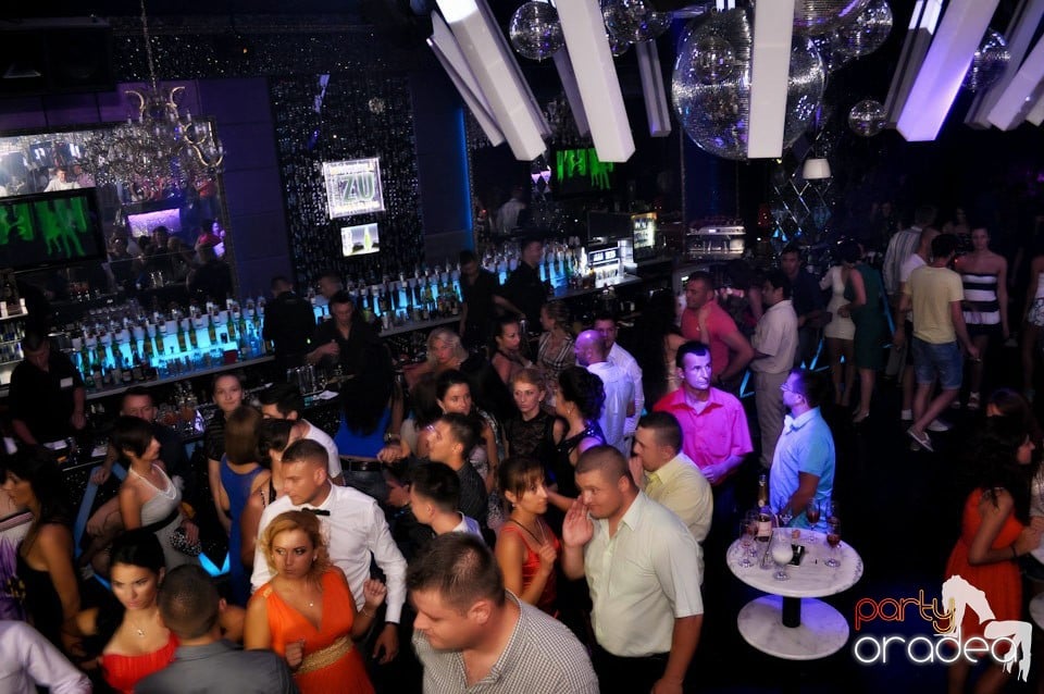 Show Must Go On @ The One,