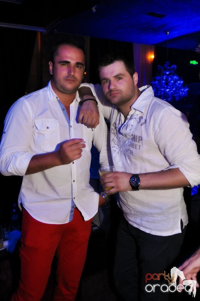 Show Must Go On @ The One,