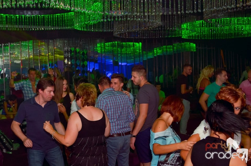 Shut Up And Dance @ The One, 