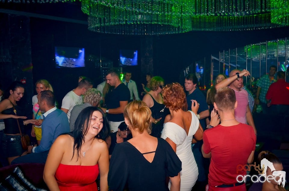 Shut Up And Dance @ The One, 