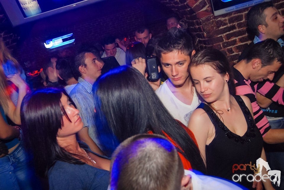 Simte ritmul în Escape, 