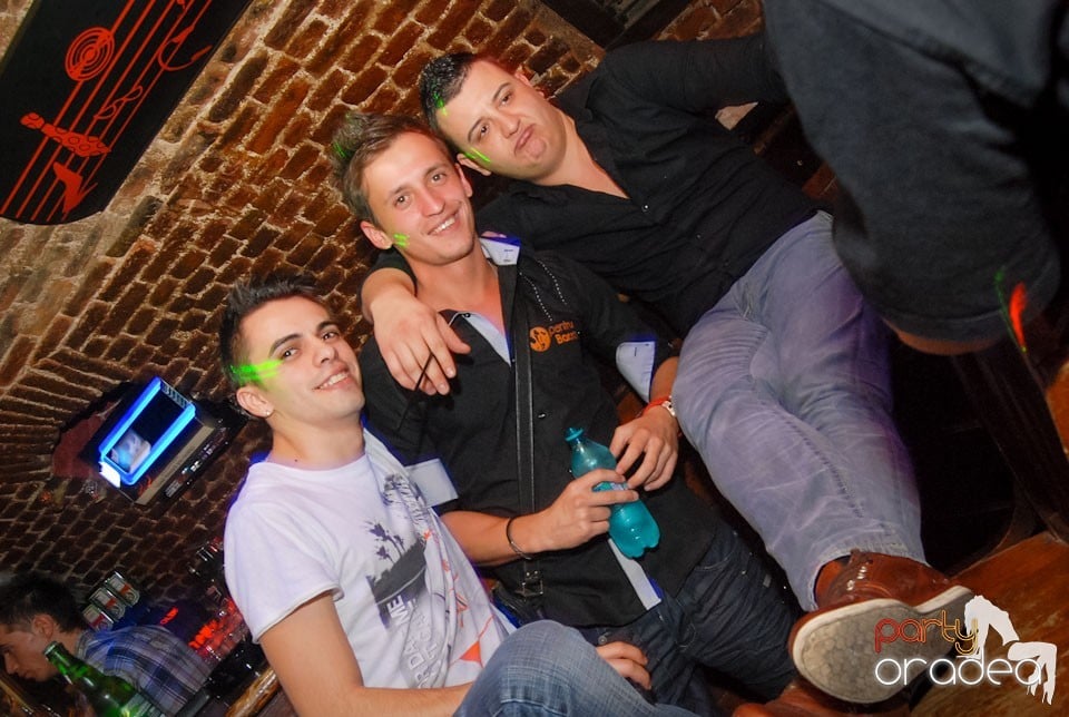 Simte ritmul în Escape, 