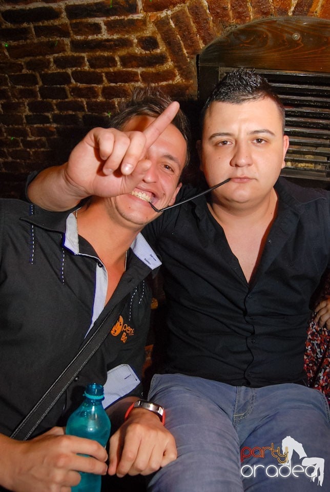 Simte ritmul în Escape, 