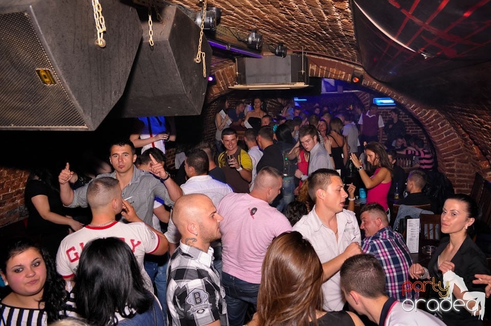 Simte ritmul în Escape, 