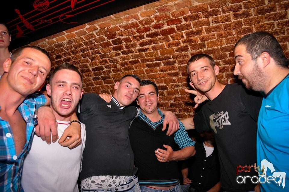 Simte ritmul în Escape, 