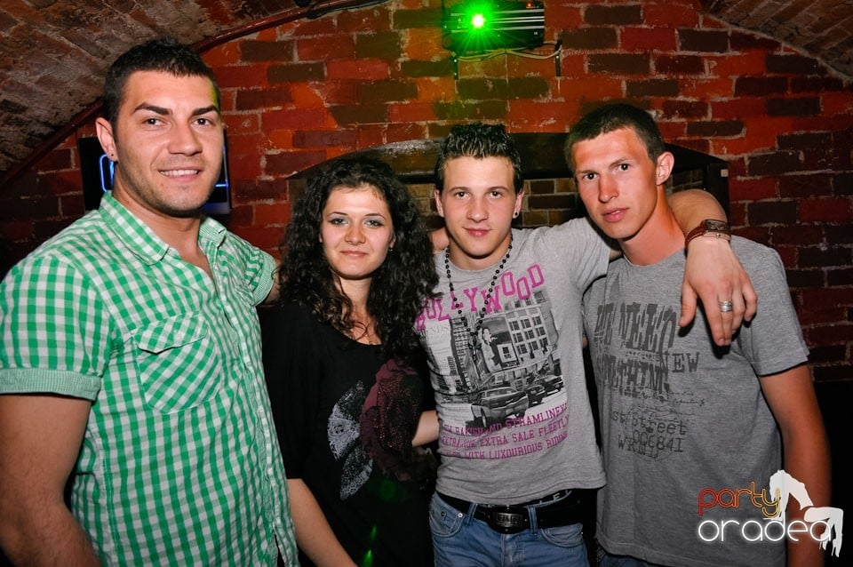 Simte ritmul în Escape, 