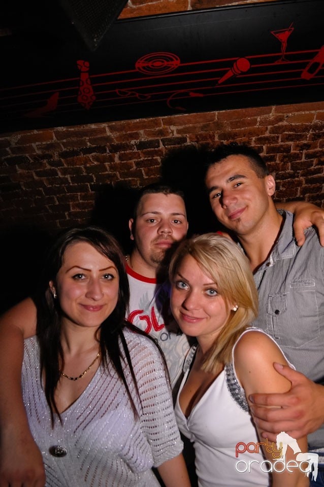 Simte ritmul în Escape, 