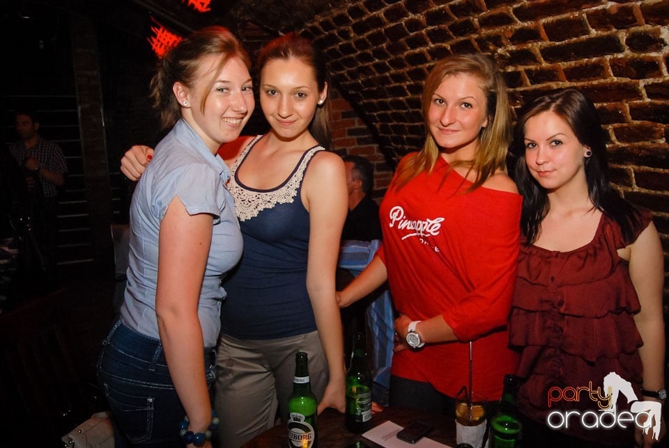 Simte ritmul în Escape, 