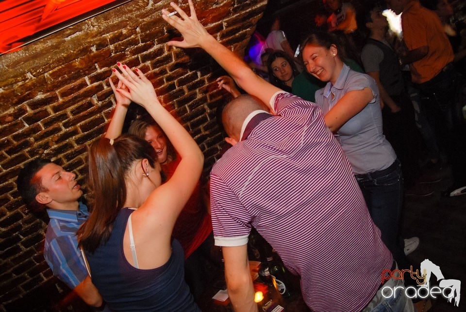 Simte ritmul în Escape, 