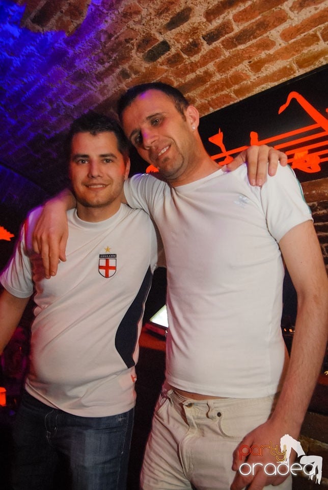 Simte ritmul în Escape, 