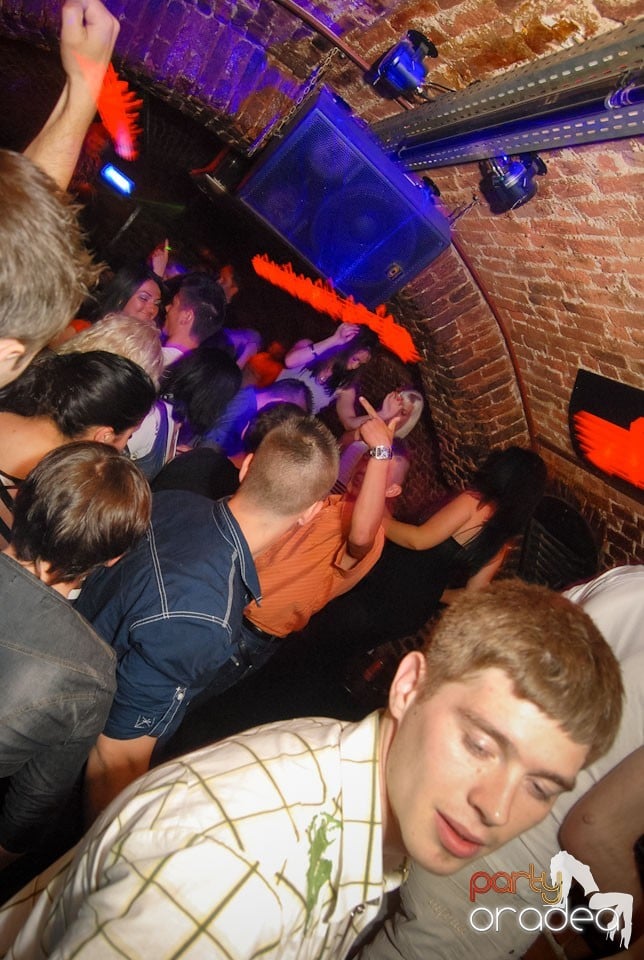 Simte ritmul în Escape, 