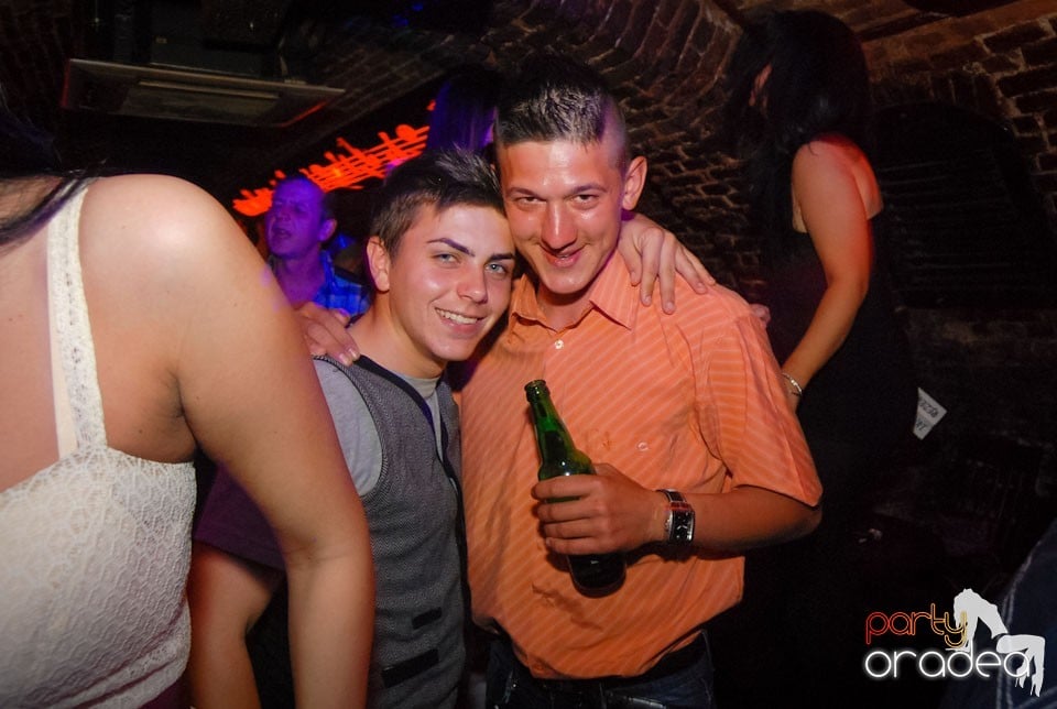 Simte ritmul în Escape, 