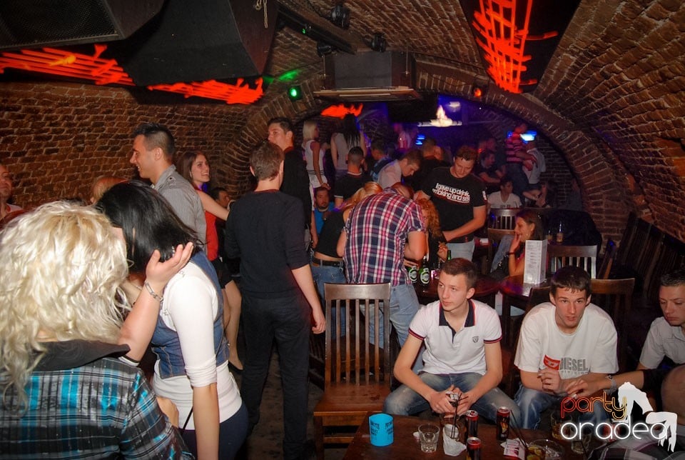 Simte ritmul în Escape, 