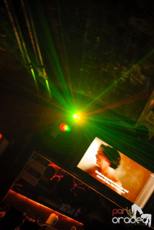 Simte ritmul în Escape, 