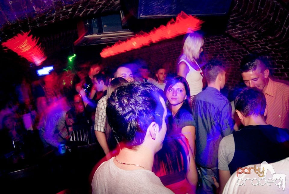 Simte ritmul în Escape, 