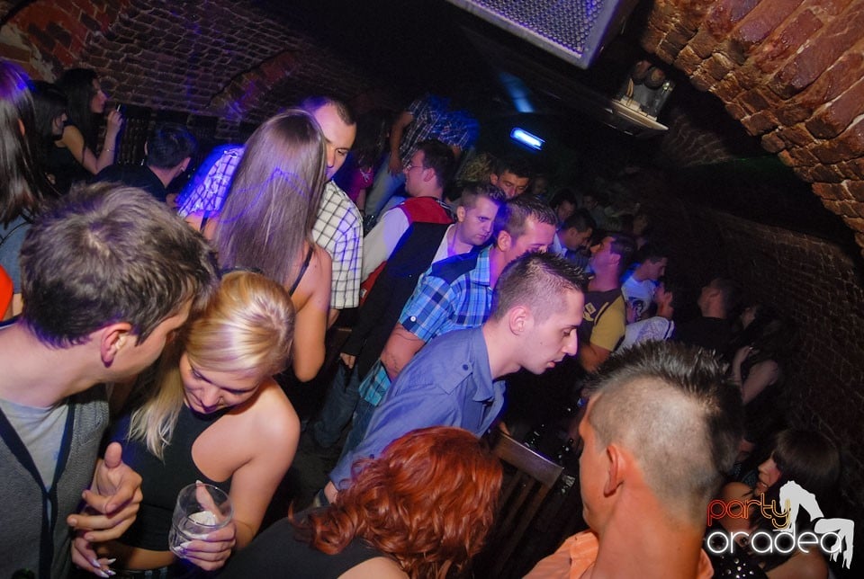 Simte ritmul în Escape, 