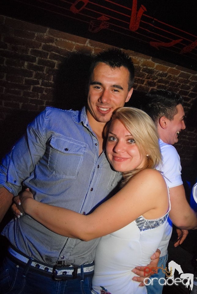 Simte ritmul în Escape, 