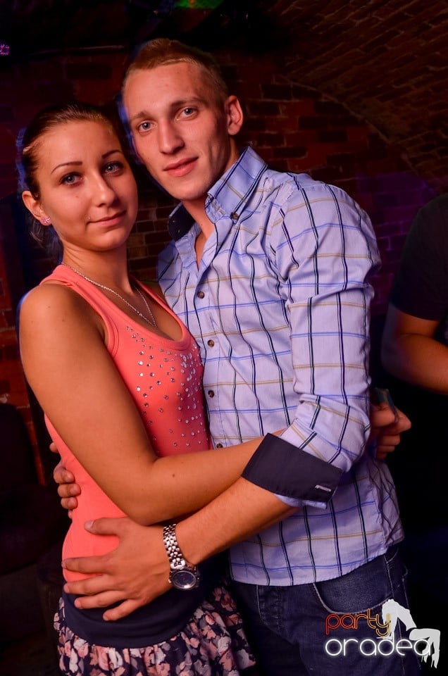 Şirul petrecerilor din Escape continuă şi joi, 