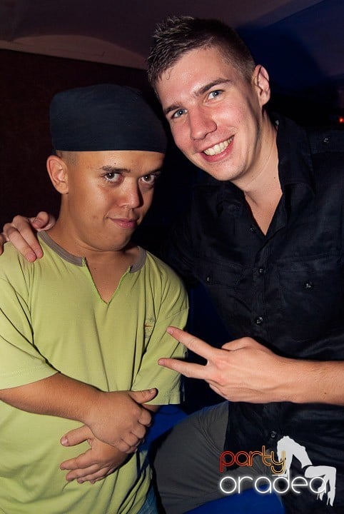 Sombrita de Tequila Party în Seven, 