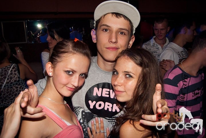 Sombrita de Tequila Party în Seven, 